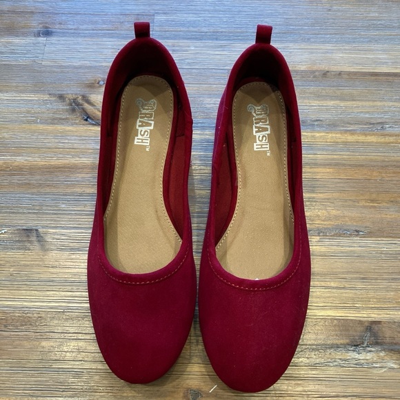NWOT Brash size 6.5 red microsuede‎ pumps with 1" block heel - Picture 1 of 6